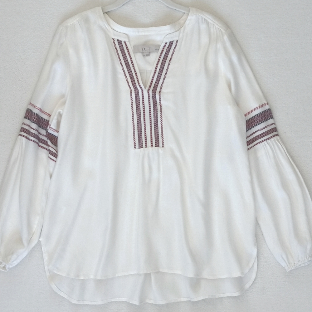 Ann Taylor LOFT Cream Rayon Blend Blouse w Red Stripe Embroidery Trim Blouse MP